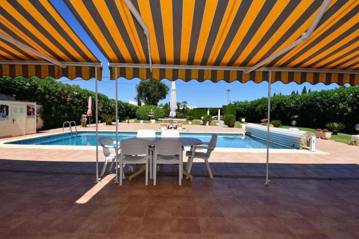 Properties for sale and rent in Spain photo 2