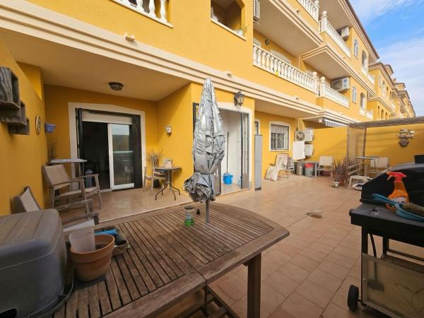 Venta de piso en Piso en Avenida de la Comunidad Valenciana, Formentera del Segura, Formentera del Segura
 photo 1