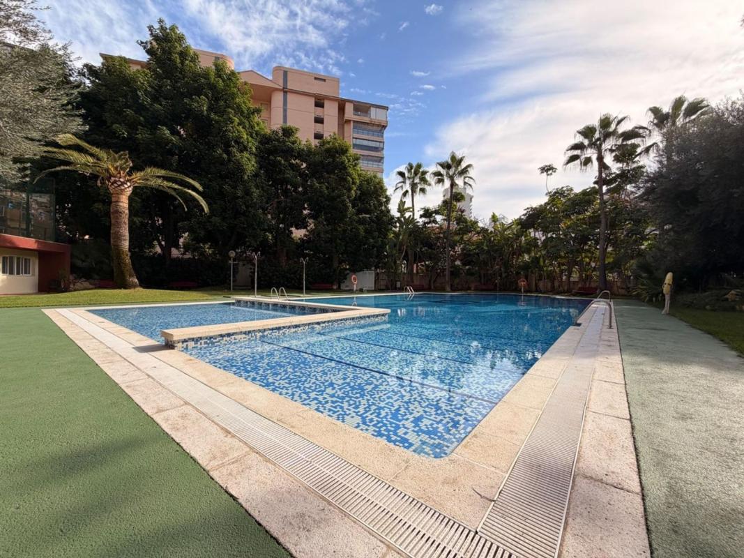 Sprzedaż mieszkania w Piso en Calle Llebeig, 17, Bulevar - Puerta Mítica, La Villajoyosa / Vila Joiosa, La Villajoyosa / Vila Joiosa
photo 2