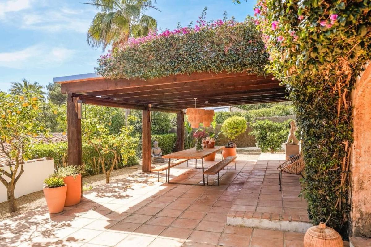 Properties for sale and rent in Spain photo 5