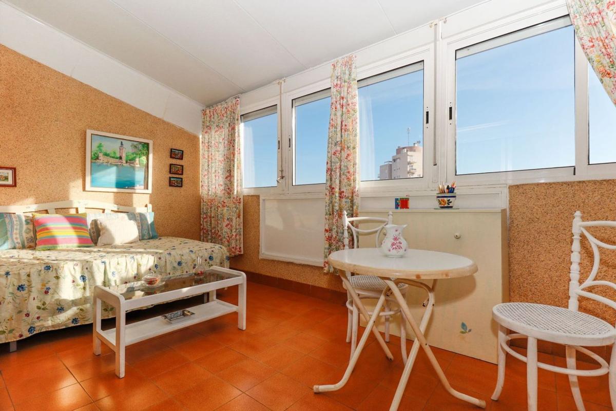 Продажа квартиры на Piso en Antonio Machado, Torrevieja, Торревьеха
photo 1