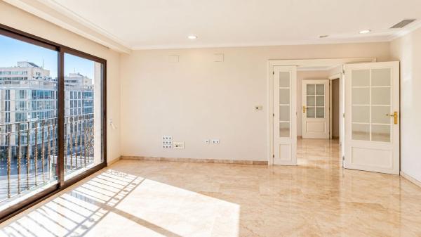 Продажа квартиры на Piso en Calle del Filet de Fora, Centro, Elche / Elx, Эльче / Эльх
 photo 2