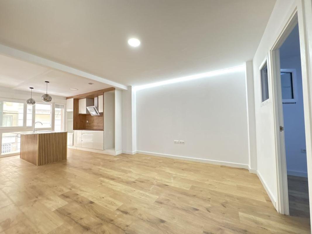 Sale of apartment in Piso en Calle Camilo Flammarion, Raval de Santa Teresa-El Asilo, Elche / Elx, Elche / Elx
 photo 5