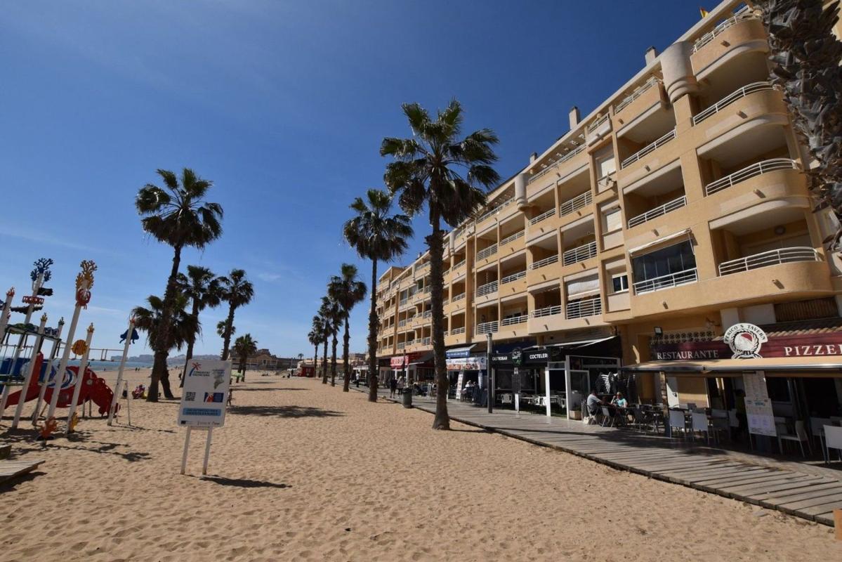 Продажа квартиры на Piso en Avenida de los Europeos, Los Europeos, Torrevieja, Торревьеха
photo 1