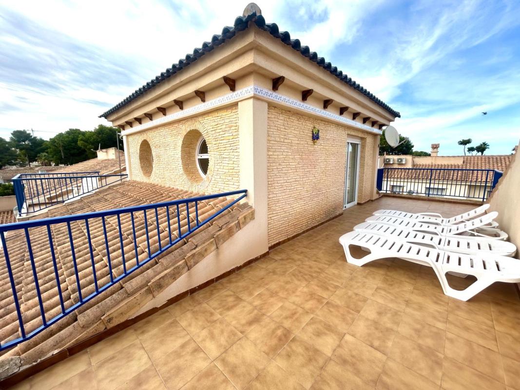 Продажа таунхауса в  Кампоамор , Ориуэла photo 3
