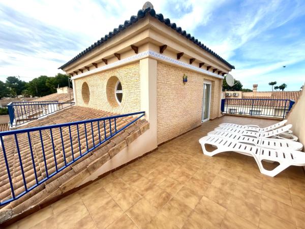 Dom szeregowy na sprzedaż w  Campoamor , Orihuela photo 3