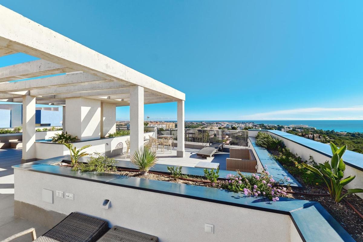 Sale of apartment in Campoamor, Orihuela
photo 3