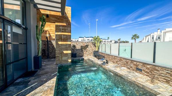 Chalet wolnostojący na sprzedaż w  Casa o chalet en Lomas de Cabo Roig, Orihuela, Orihuela photo 4