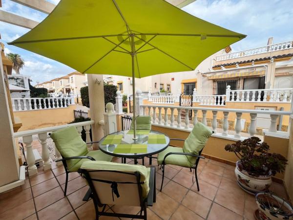 Chalet pareado en Villamartín, Orihuela photo 2