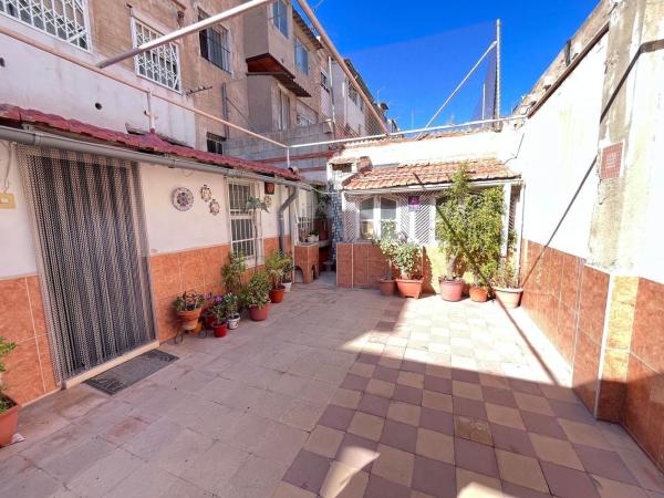 Sale of flat in Piso en Ciudad de Asís, Alicante / Alacant, Alicante
thumbnail 2