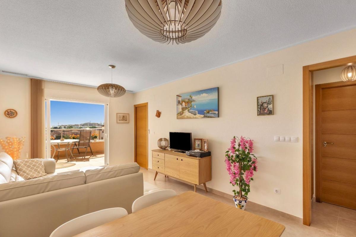 Продажа квартиры на Piso en Calle Manzanilla, 5, Los Balcones - Los Altos del Edén, Torrevieja, Торревьеха
photo 1
