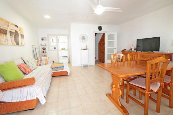 Chalet adosado en Calle Rojales, Playa de los Náufragos, Torrevieja thumbnail 2