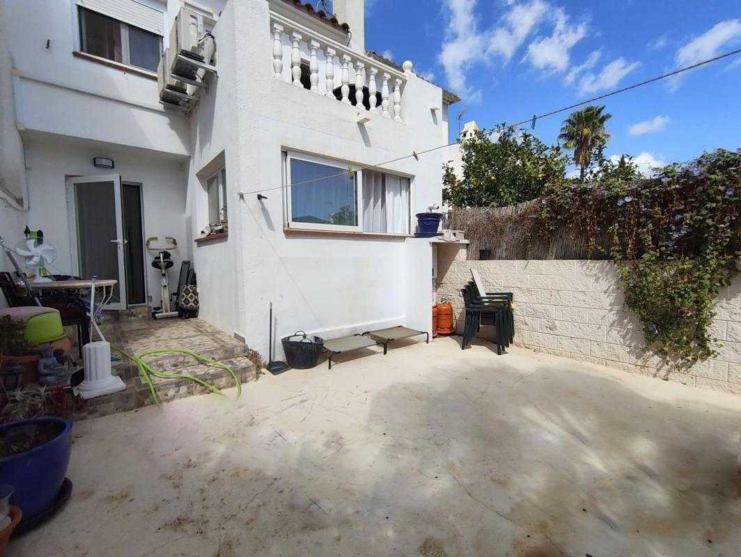 Properties for sale and rent in Spain photo 5