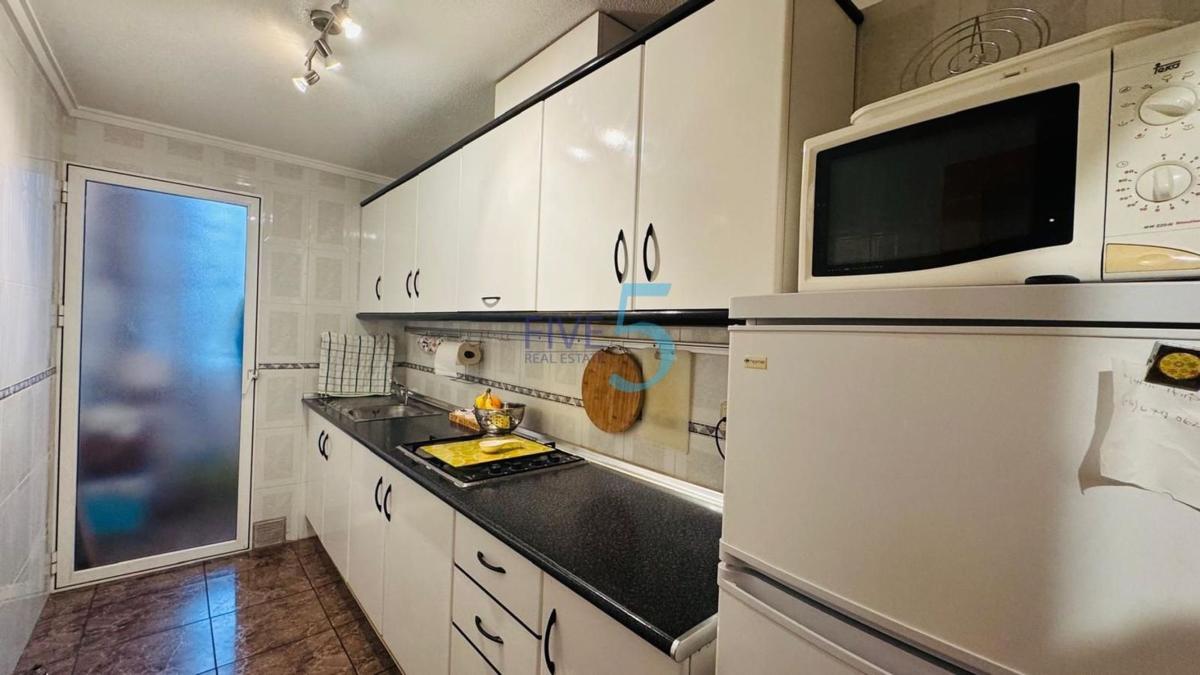 Sale of apartment in Piso en Playa de los Náufragos, Torrevieja, Torrevieja
photo 4