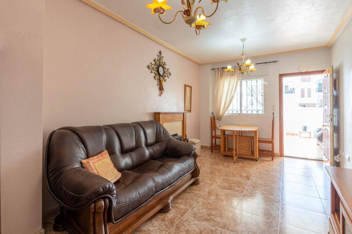 Venta de piso en Piso en Calle Realistas, Los Balcones y los Altos, Orihuela, Orihuela
photo 5
