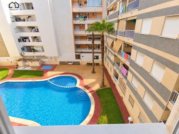 Venta de piso en Piso en Avenida Habaneras - Curva de Palangre, Torrevieja, Torrevieja
 photo 1