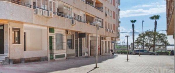 Квартира на продажу на  Piso en Avenida Doctor Gregorio Marañón, 54, El Acequión, Torrevieja, Торревьеха photo 2