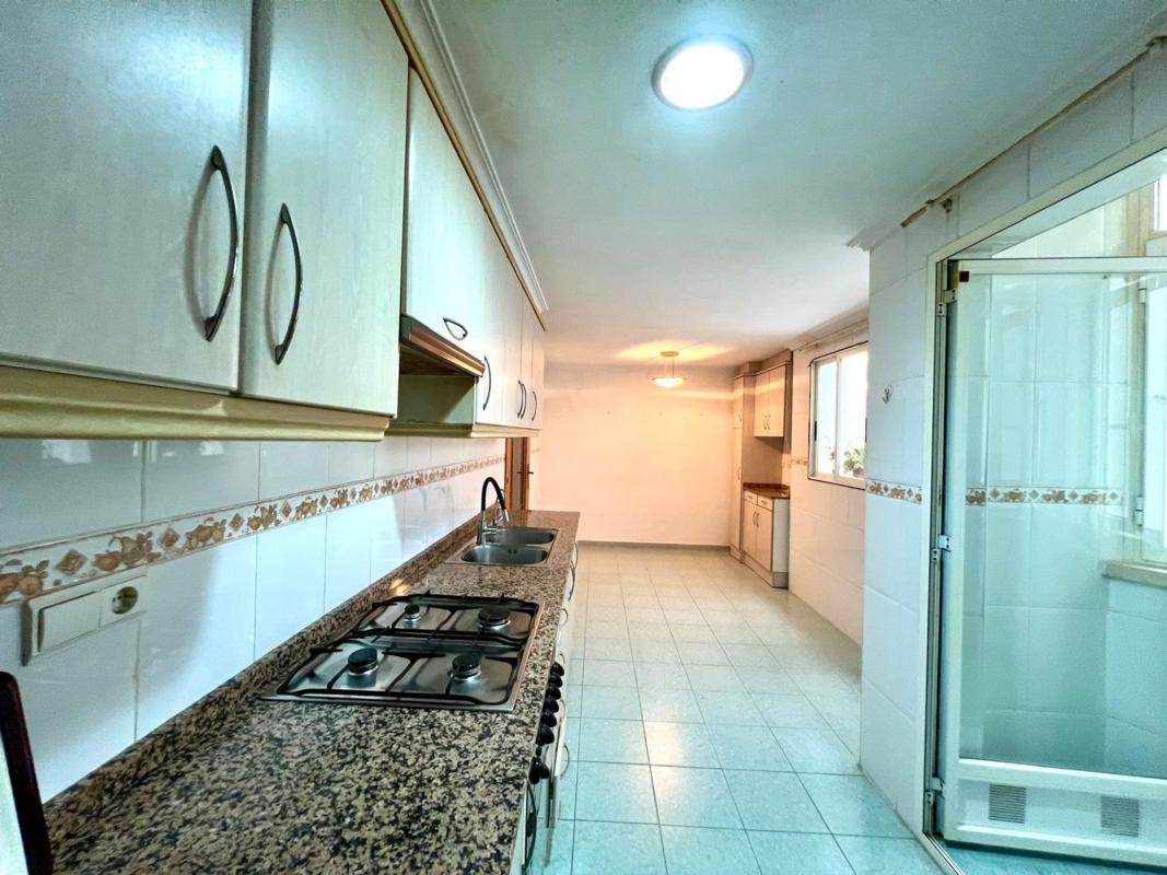 Sale of apartment in Piso en Buenos Aires, 11, Divina Pastora, Alicante / Alacant, Alicante
photo 3