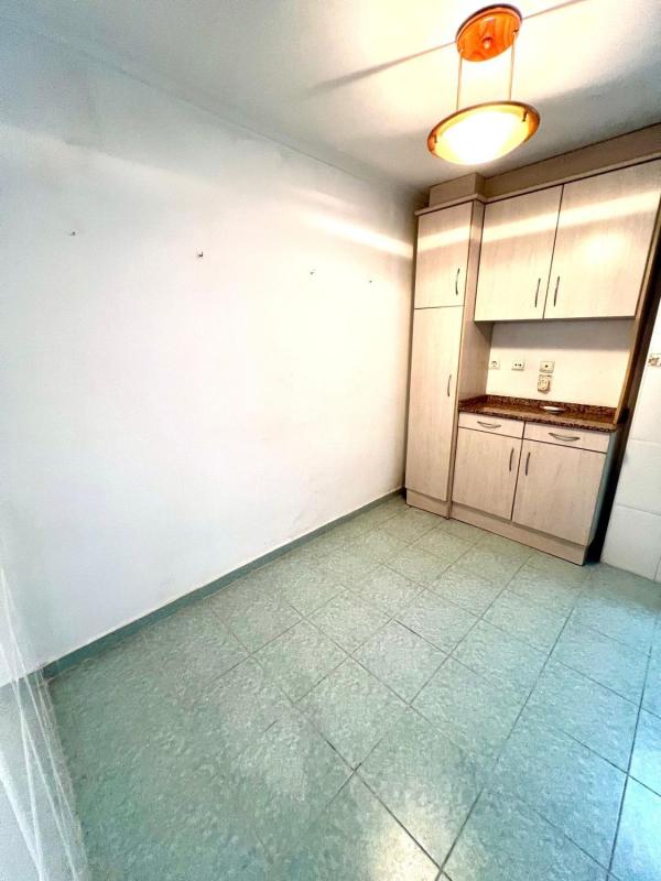 Sale of apartment in Piso en Buenos Aires, 11, Divina Pastora, Alicante / Alacant, Alicante
photo 4