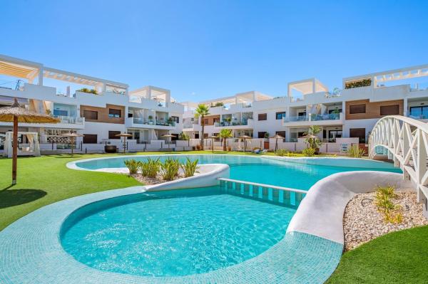 Ático en venta en  Ático en Los Balcones - Los Altos del Edén, Los Balcones - Los Altos del Edén, Torrevieja, Torrevieja photo 1