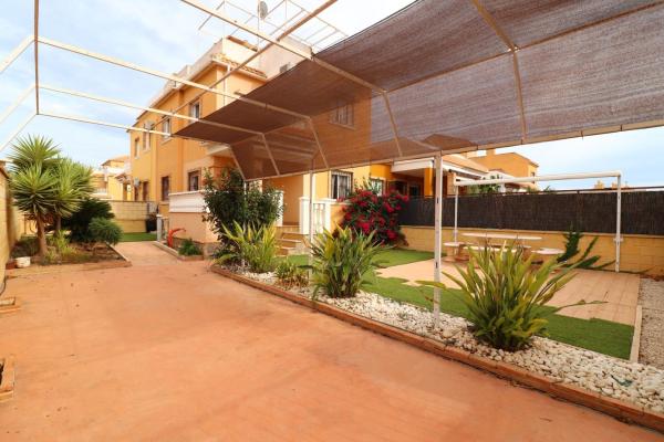 Chalet wolnostojący na sprzedaż w  Casa o chalet en Lo Marabú, Rojales, Rojales photo 4
