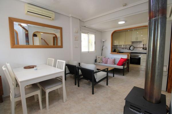 Chalet adosado en Zona Lago - Los Almendros, Orihuela photo 3