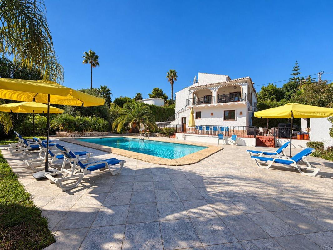 Properties for sale and rent in Spain photo 2