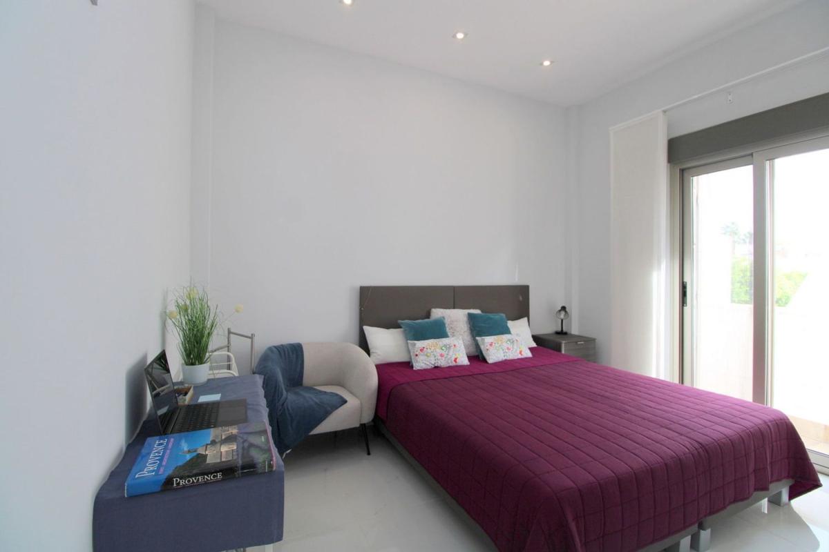 Sprzedaż niezależnego domku jednorodzinnego w Casa o chalet en Villamartín, Orihuela, Orihuela photo 2
