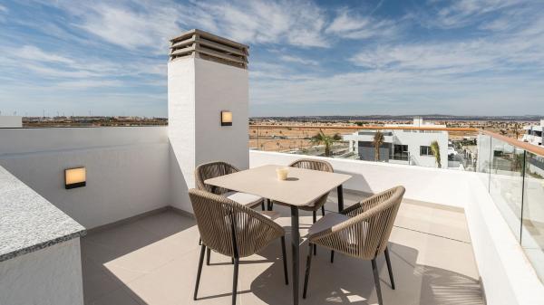 Venta de piso en Piso en La Siesta - El Salado - Torreta, Torrevieja, Torrevieja
 photo 4