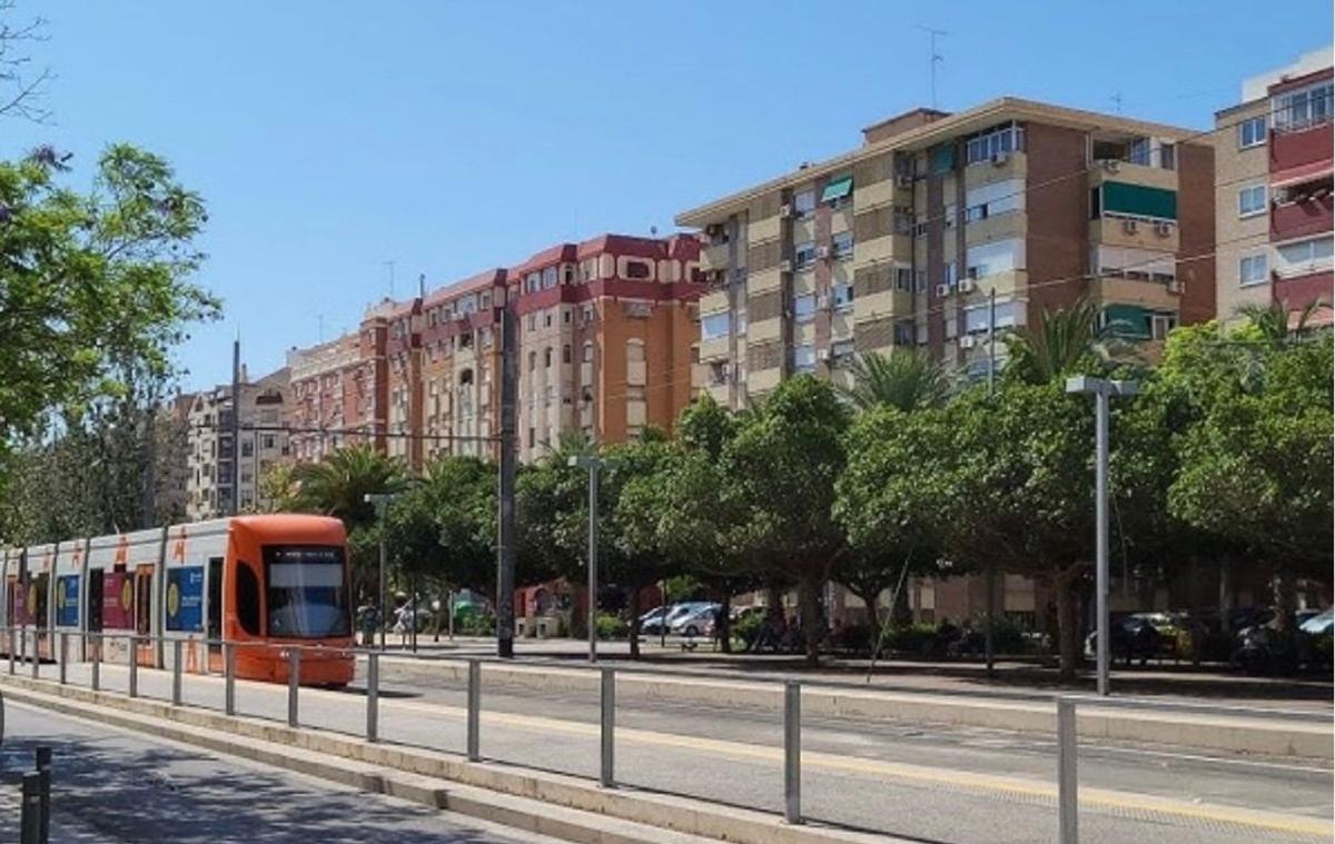 Sprzedaż mieszkania w Piso en Calle Pradilla, Carolinas Altas, Alicante / Alacant, Alicante / Alacant
photo 2