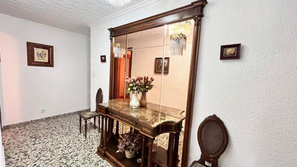 Sale of flat in Piso en Calle Pradilla, Carolinas Altas, Alicante / Alacant, Alicante
 photo 4