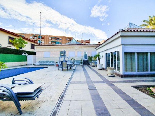 Casa o chalet independiente en Ciudad Jardín, Elche / Elx photo 1