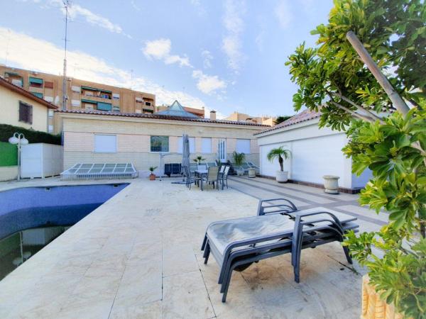 Casa o chalet independiente en Ciudad Jardín, Elche / Elx thumbnail 2