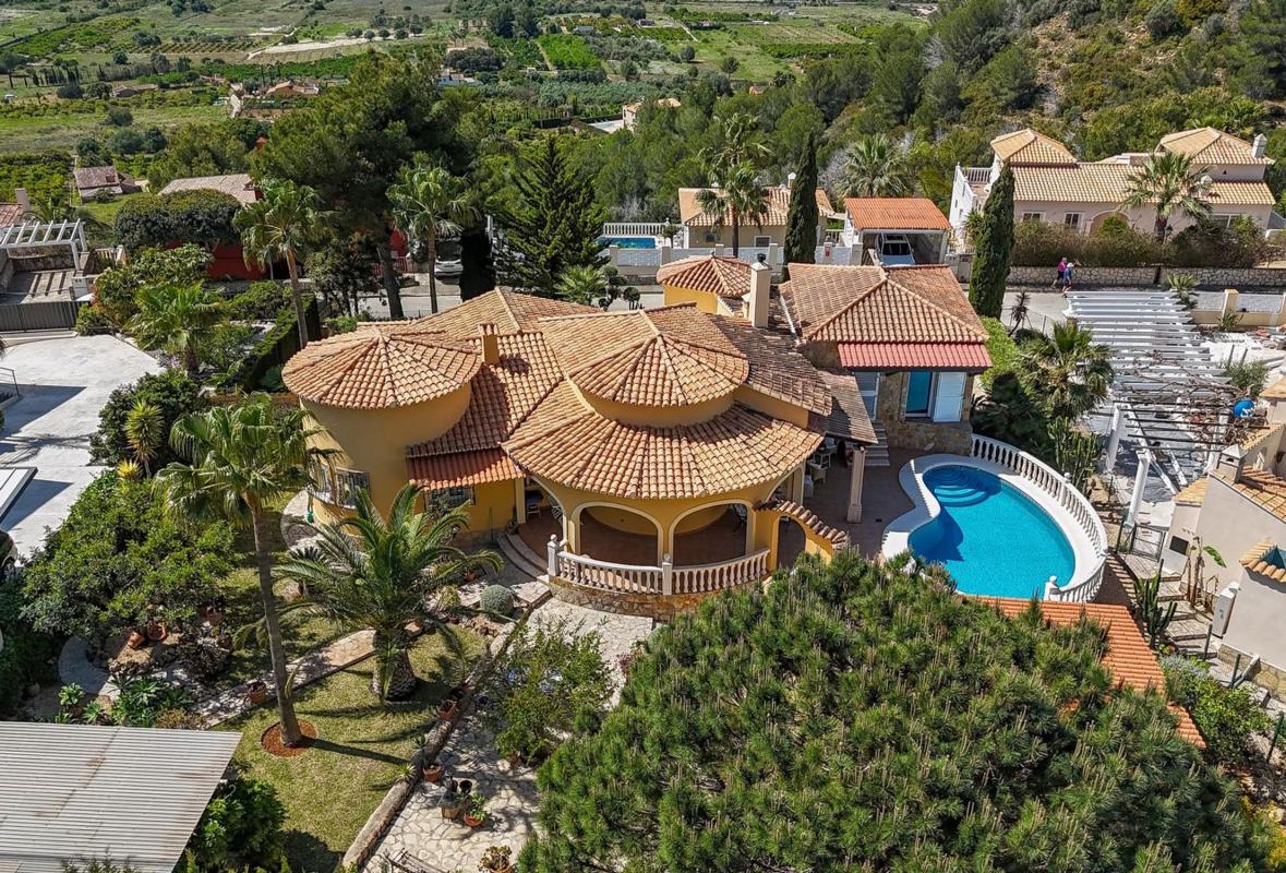 Properties for sale and rent in Spain photo 1