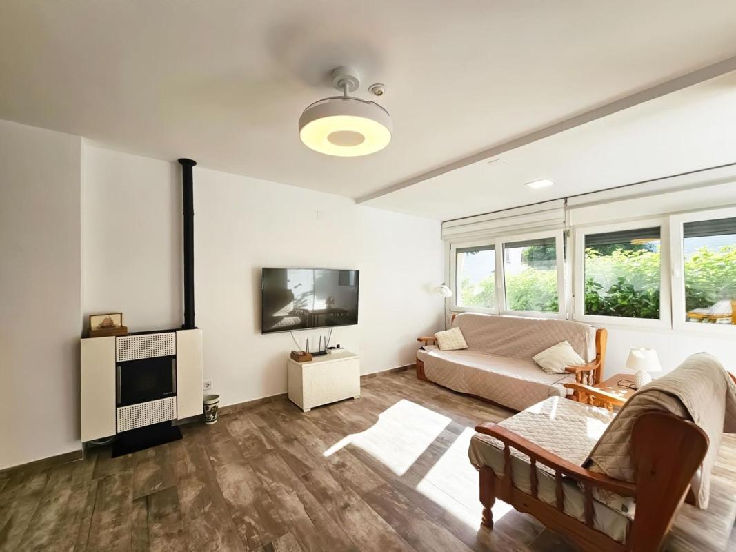 Properties for sale and rent in Spain photo 4