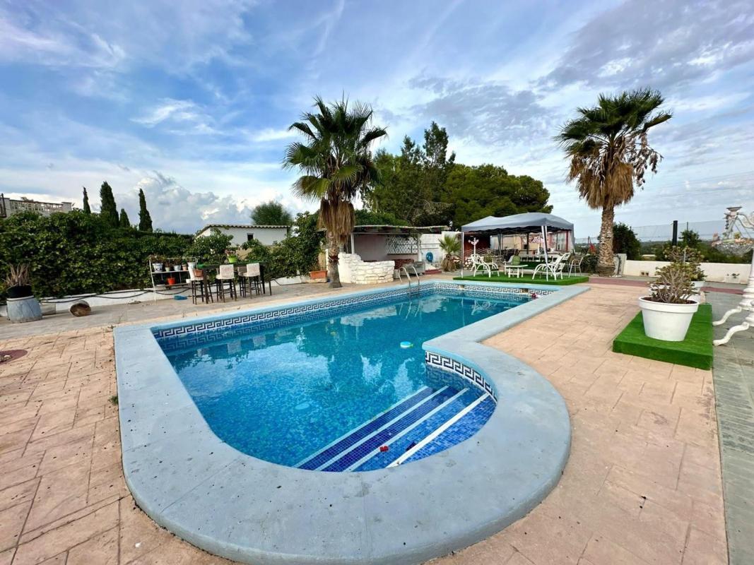 Properties for sale and rent in Spain photo 2