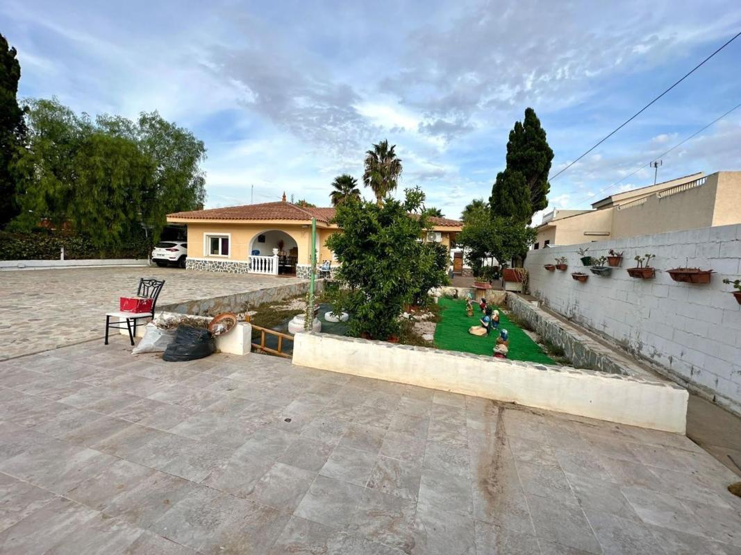 Properties for sale and rent in Spain photo 5