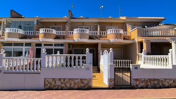 Chalet adosado en Los Palmas Calle Orense, Ciudad Quesada, 70, Centro de la Ciudad Quesada, Rojales thumbnail 2