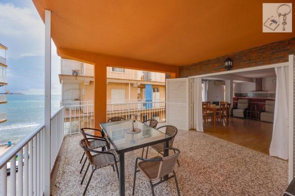 Venta de piso en Piso en Playa de los Náufragos, Torrevieja, Torrevieja
thumbnail 3