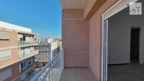 Sale of flat in Piso en Calle Antonio Martínez García, Los Magros-Casablanca, Elche / Elx, Elche / Elx
 photo 1