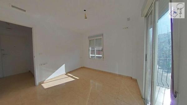 Sale of flat in Piso en Calle José Mas Esteve, Reina Victoria-Miguel Hernández, Elche / Elx, Elche / Elx
 photo 4