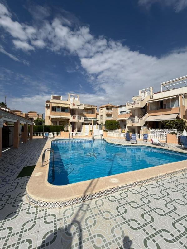 Продажа квартиры на Piso en Zona los Frutales, Torrevieja, Торревьеха
photo 1