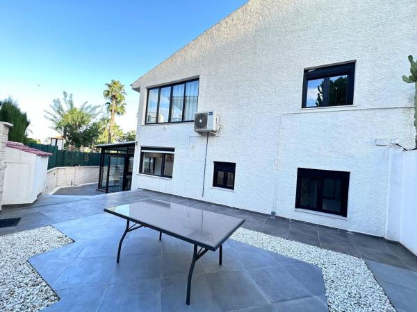 Chalet adosado en Calle Quart, 40, Colonia Escandinavia-Cautivador, Alfaz del Pi thumbnail 3