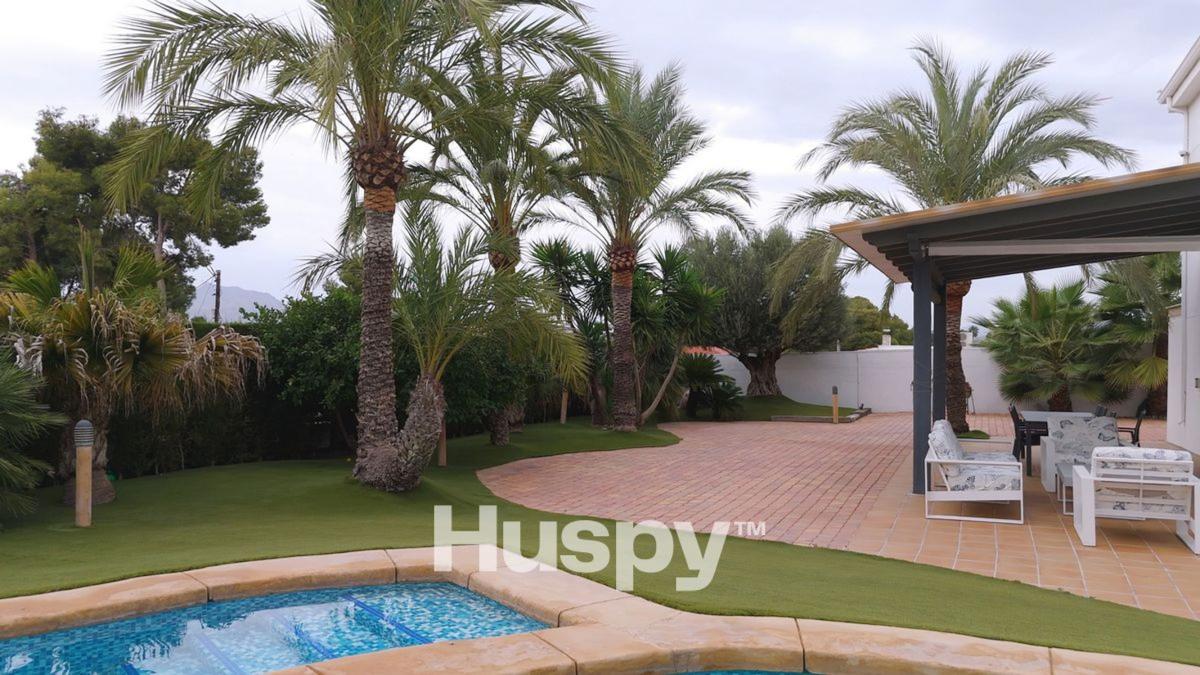 Properties for sale and rent in Spain photo 5