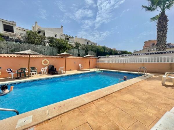 Chalet wolnostojący na sprzedaż w  Casa o chalet en Playa Flamenca, Orihuela, Orihuela photo 4