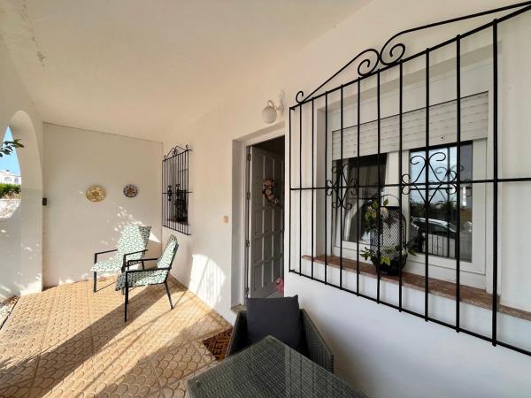 Продажа квартиры на Piso en Villamartín, Orihuela, Ориуэла
thumbnail 3