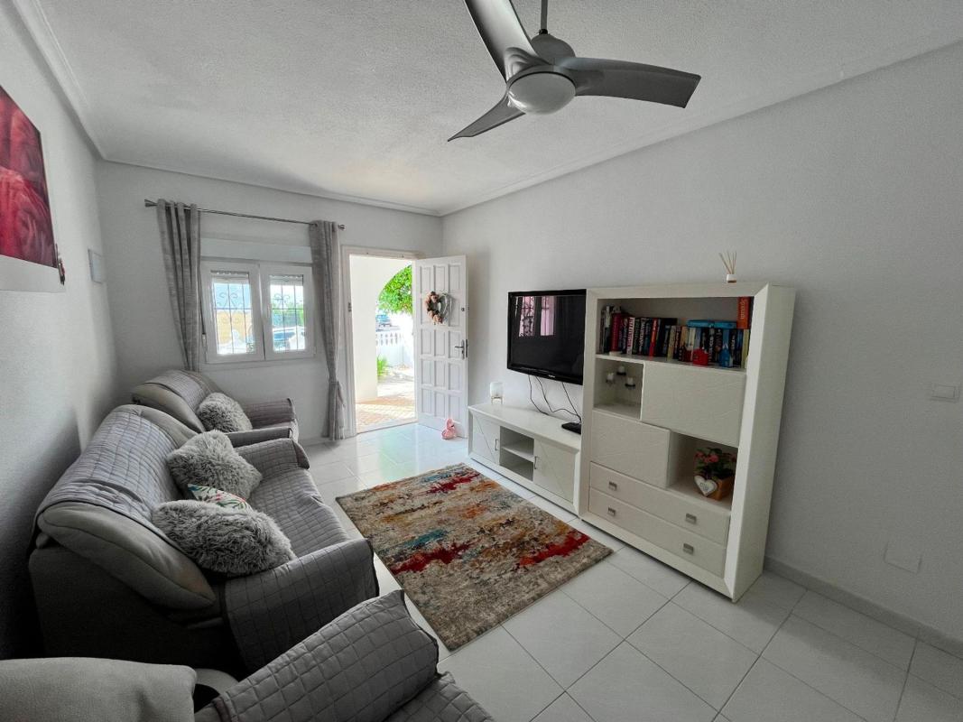 Продажа квартиры на Piso en Villamartín, Orihuela, Ориуэла
photo 5