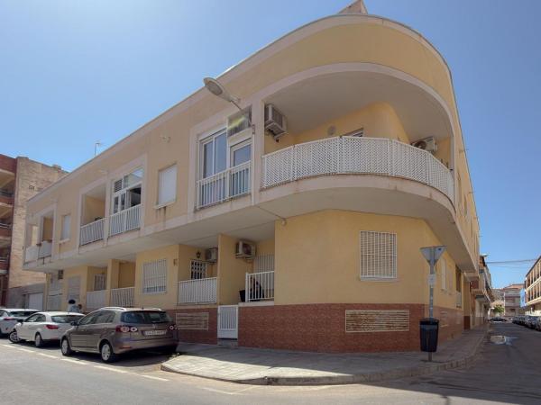 Sprzedaż mieszkania w Piso en Playa de los Locos, Torrevieja, Torrevieja
photo 1