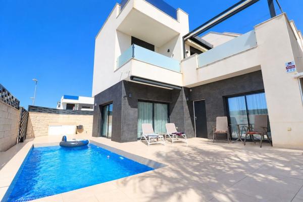 Casa o chalet independiente en Benijofar thumbnail 2