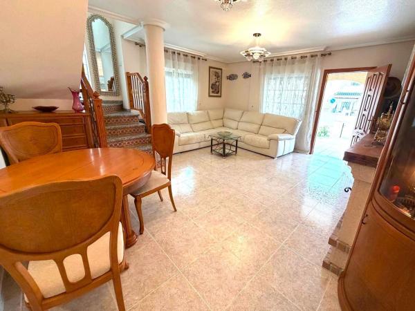Chalet wolnostojący na sprzedaż w  Casa o chalet en Las Filipinas, Orihuela, Orihuela photo 4